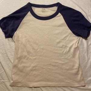 Brandy Melville T shirt